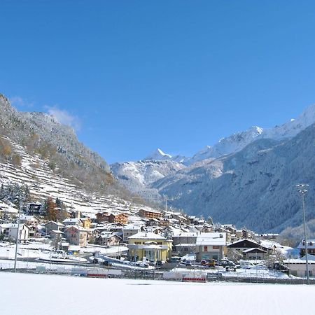 Casa Vacanza La Rocca Chiesa in Valmalenco Exteriér fotografie