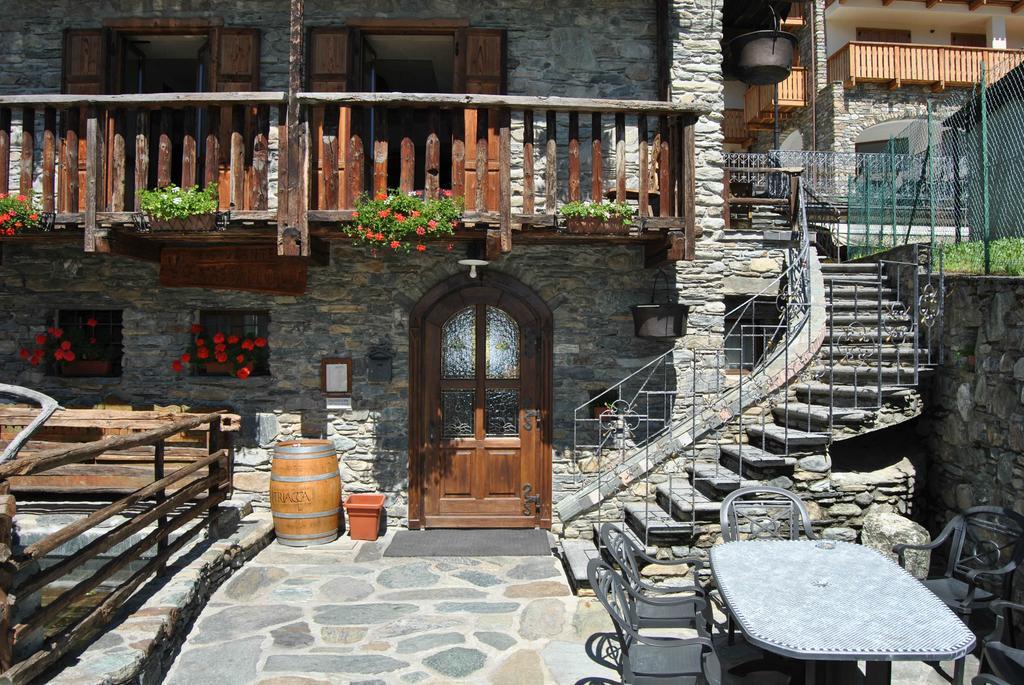 Casa Vacanza La Rocca Chiesa in Valmalenco Exteriér fotografie