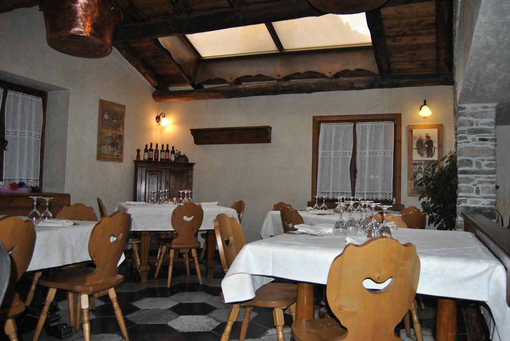 Casa Vacanza La Rocca Chiesa in Valmalenco Exteriér fotografie