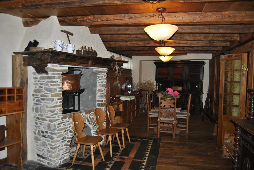 Casa Vacanza La Rocca Chiesa in Valmalenco Exteriér fotografie