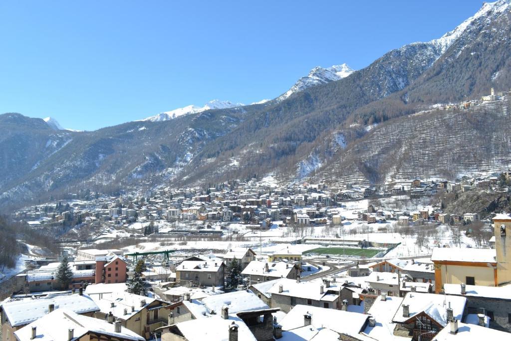 Casa Vacanza La Rocca Chiesa in Valmalenco Pokoj fotografie