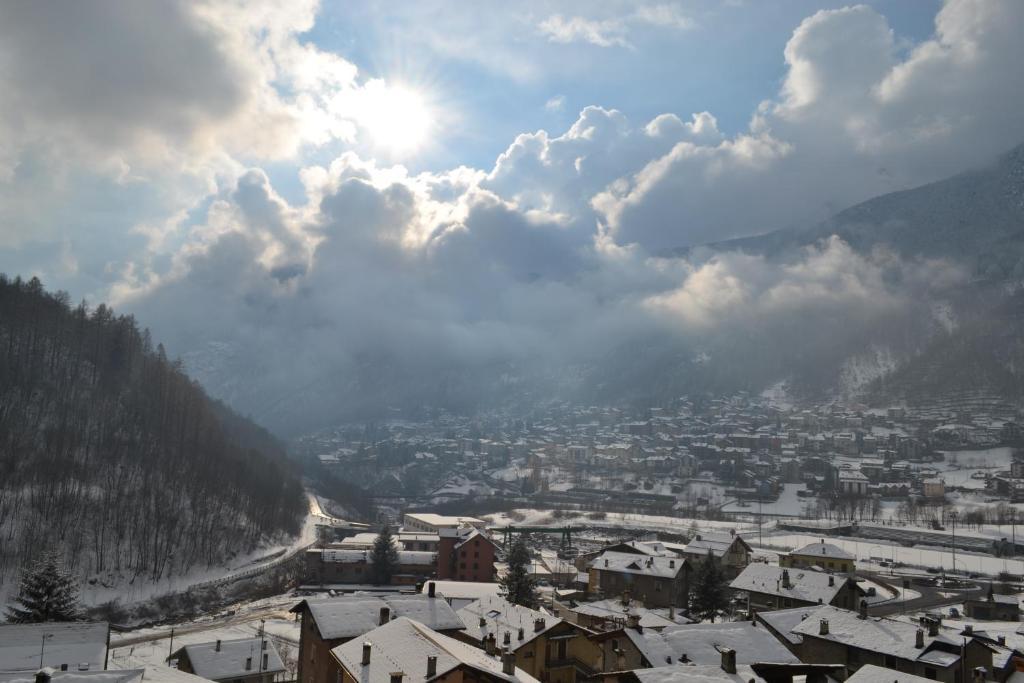 Casa Vacanza La Rocca Chiesa in Valmalenco Pokoj fotografie